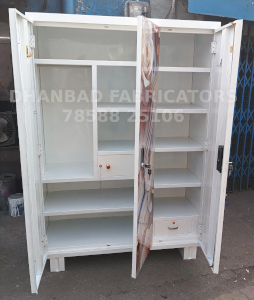 3 DOOR ALMIRAH PRINTED FLOWERS INSIDE