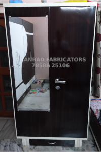 OFF WHITE_CHOCOLATE BLACK